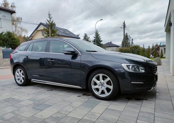 Volvo V60 cena 49900 przebieg: 242153, rok produkcji 2015 z Kowary małe 137